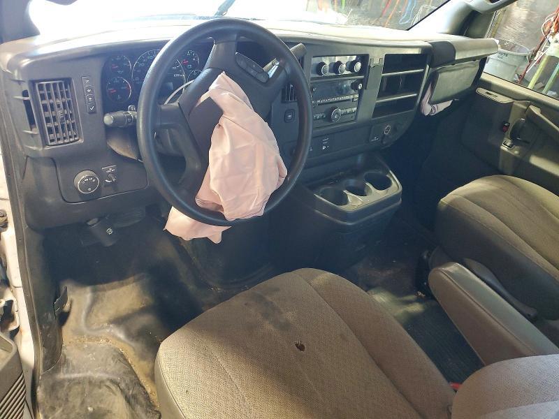 1GB0GRFG6H1350067 2017 CHEVROLET EXPRESS G3500 photo no. 8