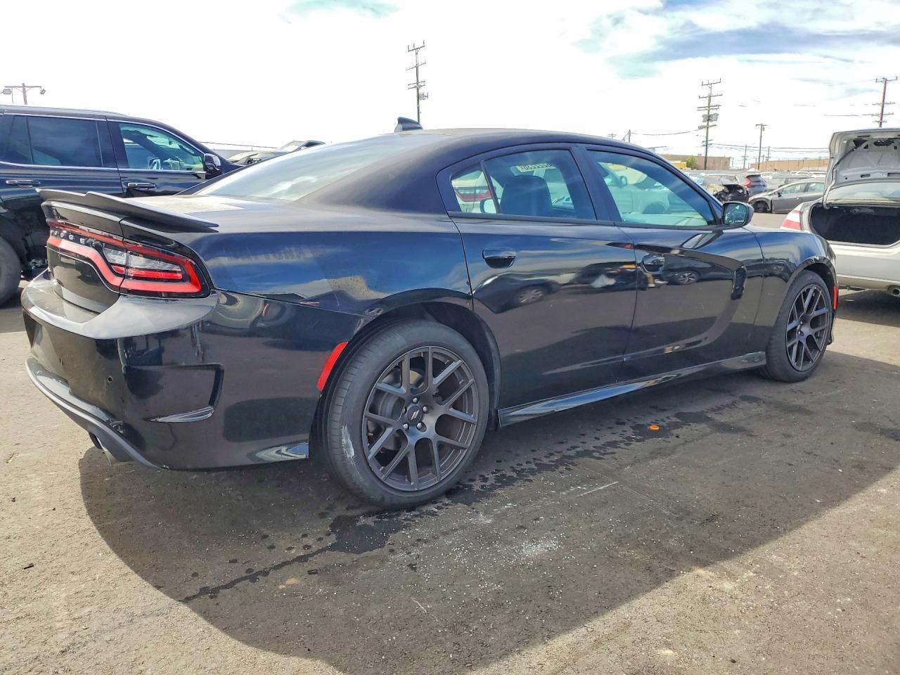 2017 DODGE CHARGER R — Фото 3 из 12