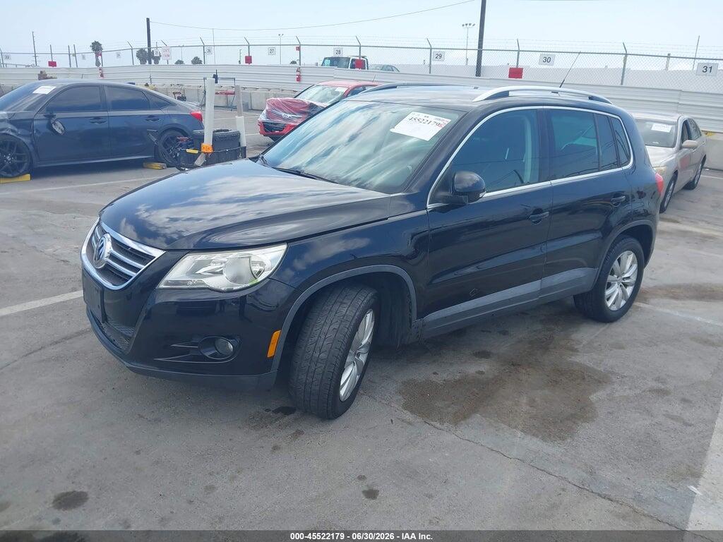 WVGAV7AX2BW545445 2011 VOLKSWAGEN TIGUAN photo no. 2