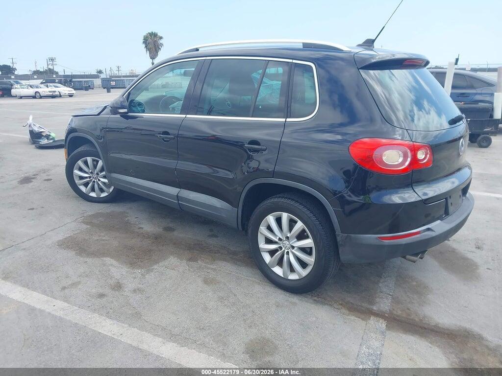 WVGAV7AX2BW545445 2011 VOLKSWAGEN TIGUAN photo no. 3