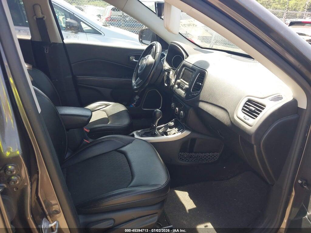 3C4NJDBB9JT177871 2018 JEEP COMPASS photo no. 5