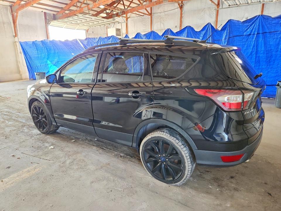 2017 FORD ESCAPE SE — Фото 2 из 13
