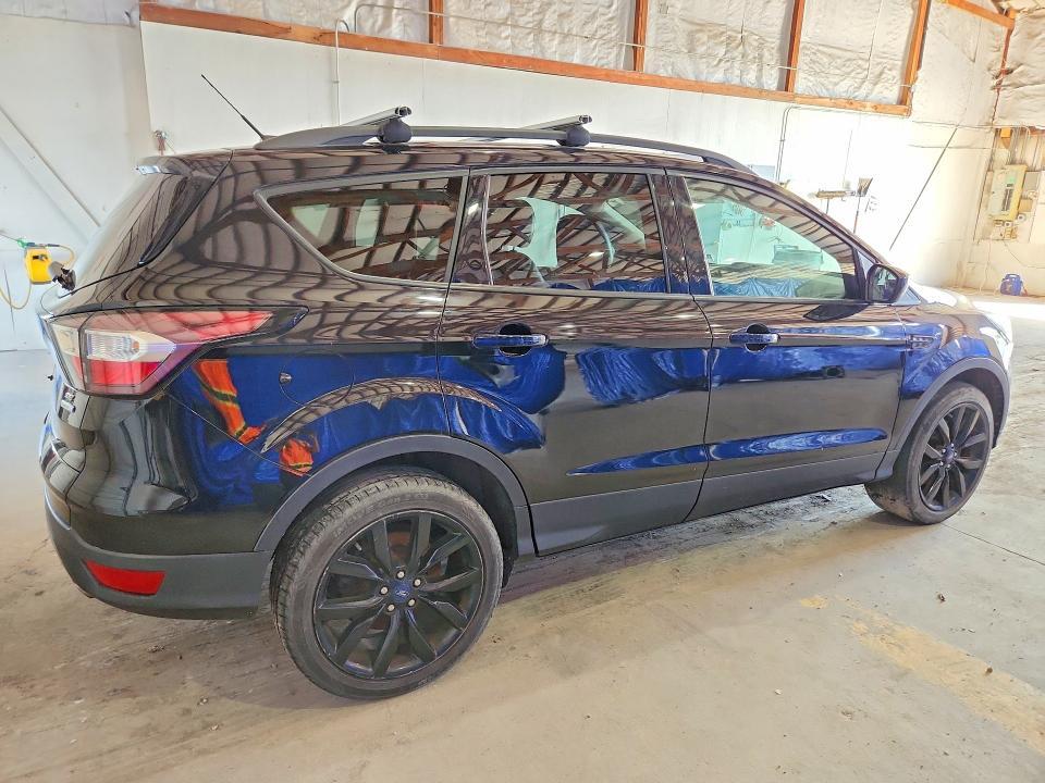 2017 FORD ESCAPE SE — Фото 3 из 13