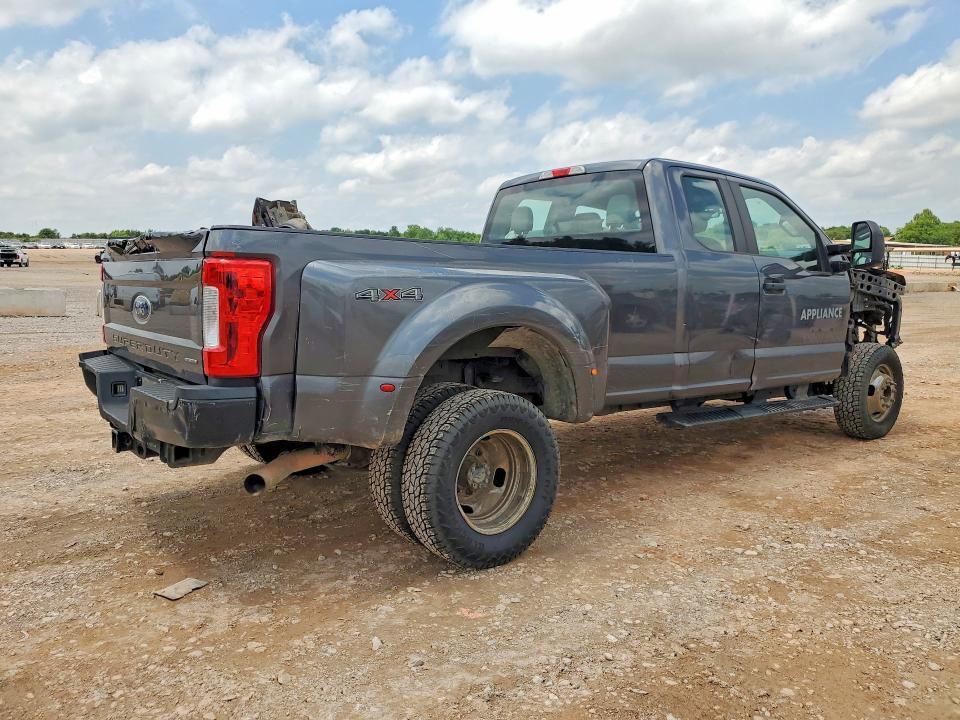 2017 FORD F350 SUPER DUTY — Фото 3 из 12