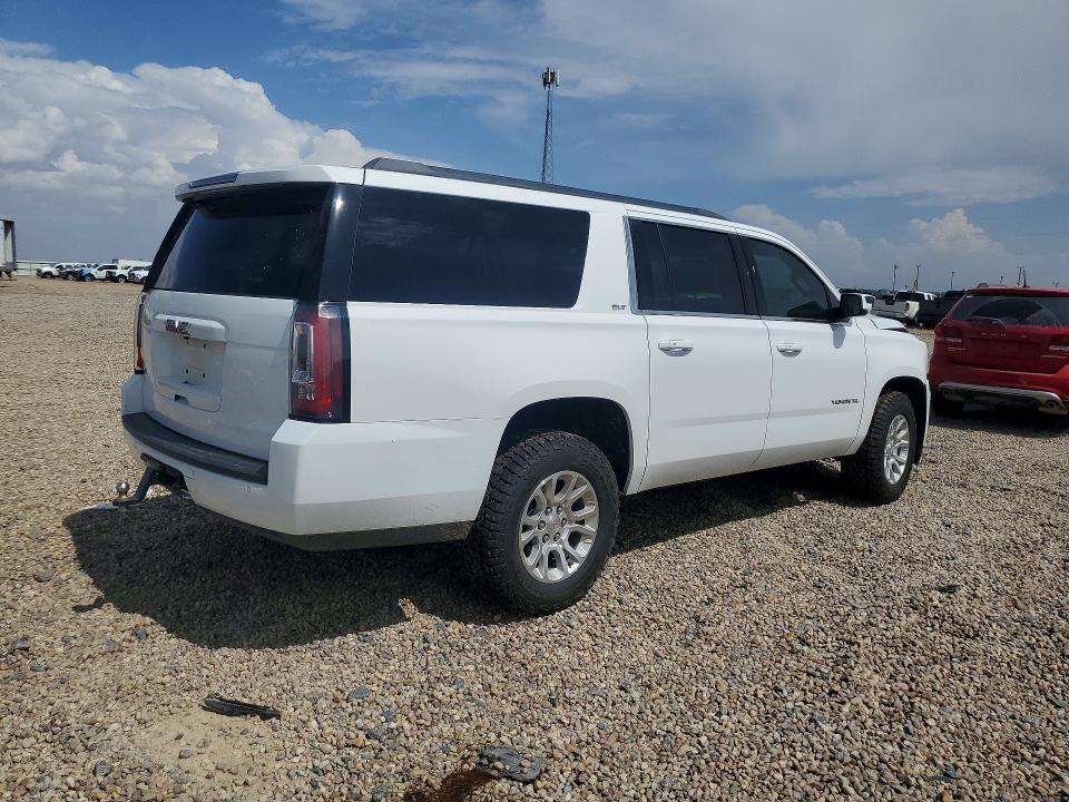2017 GMC YUKON XL K1500 SLT — Фото 3 из 13