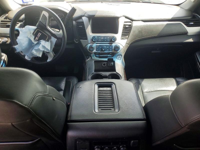 2017 GMC YUKON XL K1500 SLT — Фото 8 из 13