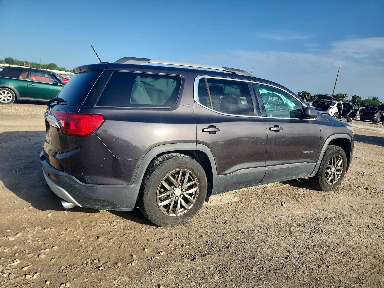 2017 GMC ACADIA SLT-1 — Фото 3 из 13