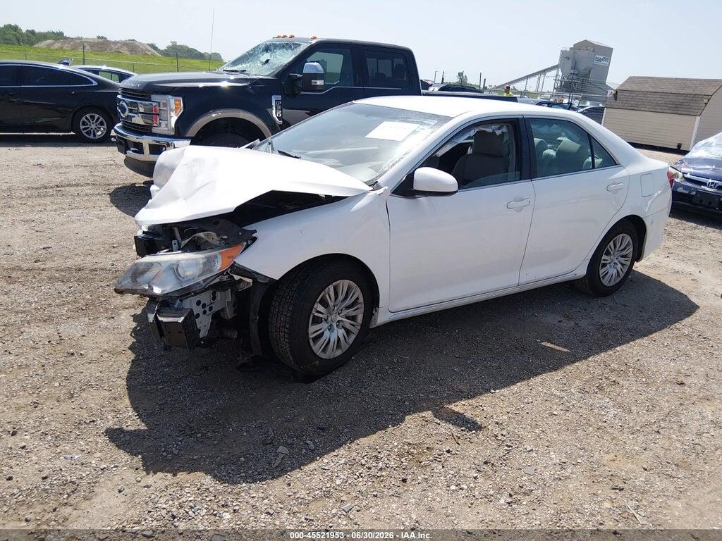 4T4BF1FK1ER412449 2014 TOYOTA CAMRY photo no. 2