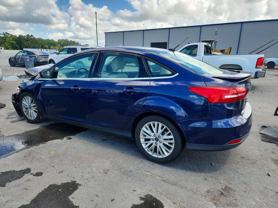 1FADP3J2XHL268360 2017 FORD FOCUS photo no. 2