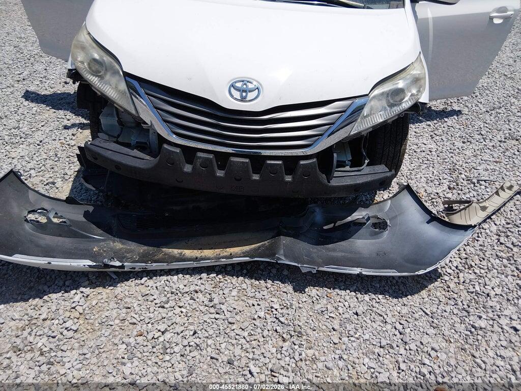 5TDYK3DC7DS358492 2013 TOYOTA SIENNA photo no. 12