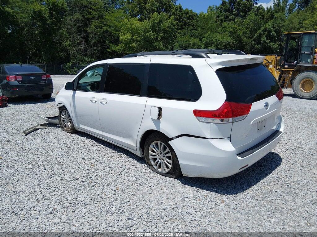 5TDYK3DC7DS358492 2013 TOYOTA SIENNA photo no. 3