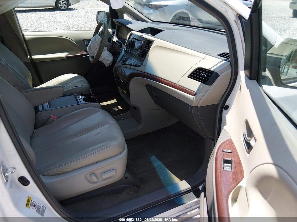 5TDYK3DC7DS358492 2013 TOYOTA SIENNA photo no. 5