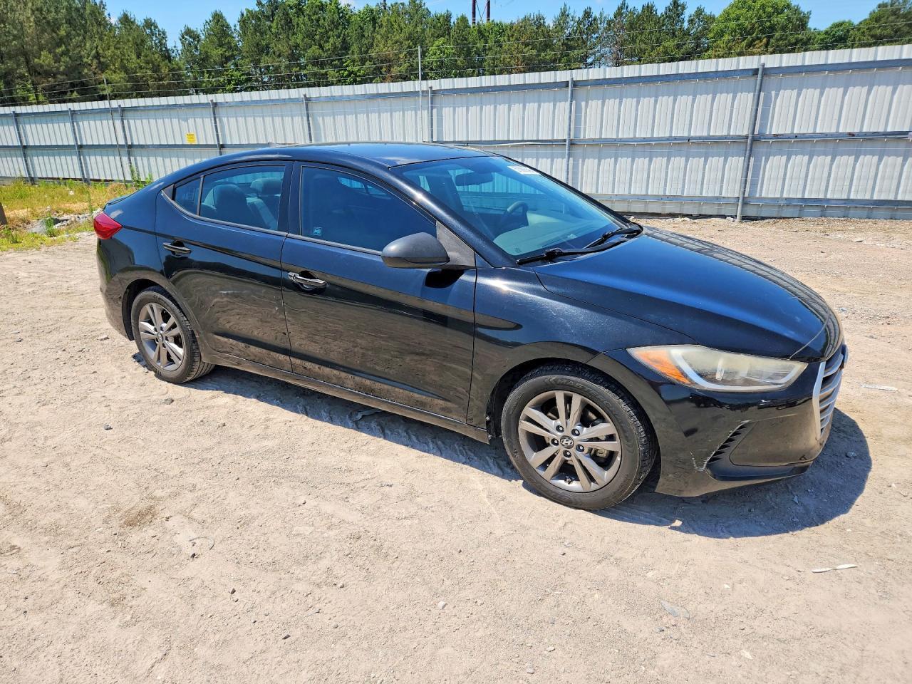 2017 HYUNDAI ELANTRA SE — Фото 4 из 12