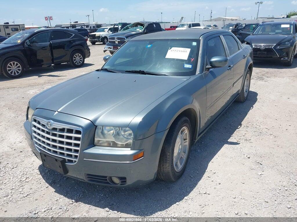 2C3JA53G95H124296 2005 CHRYSLER 300 photo no. 2