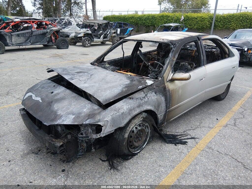 4T1BG22K0YU710434 2000 TOYOTA CAMRY photo no. 2