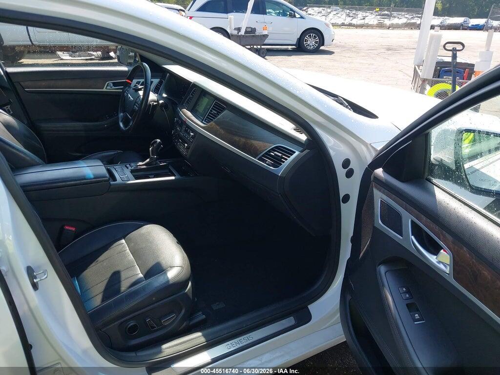 KMHGN4JF8FU043217 2015 HYUNDAI GENESIS photo no. 5