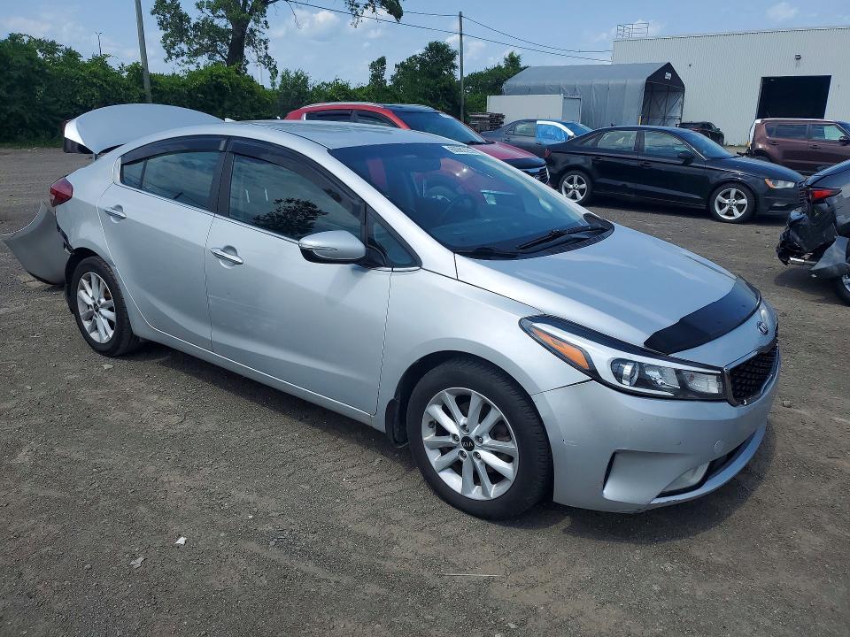 3KPFL4A81HE087147 2017 KIA FORTE photo no. 4