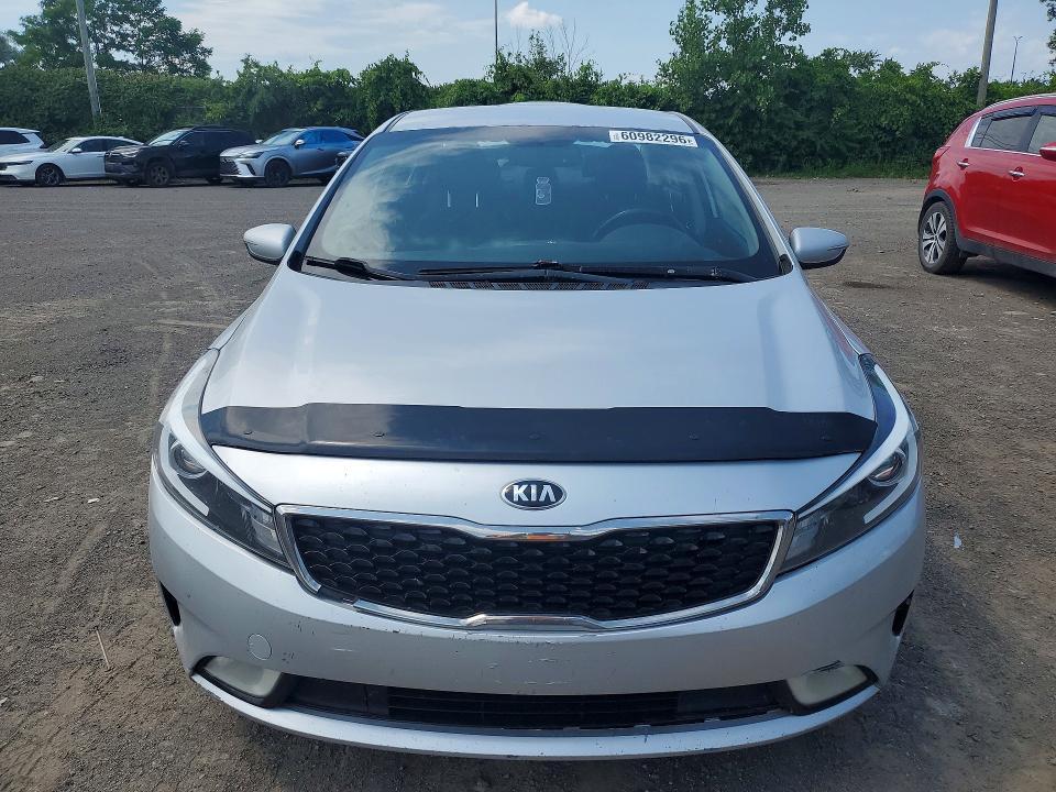 3KPFL4A81HE087147 2017 KIA FORTE photo no. 5