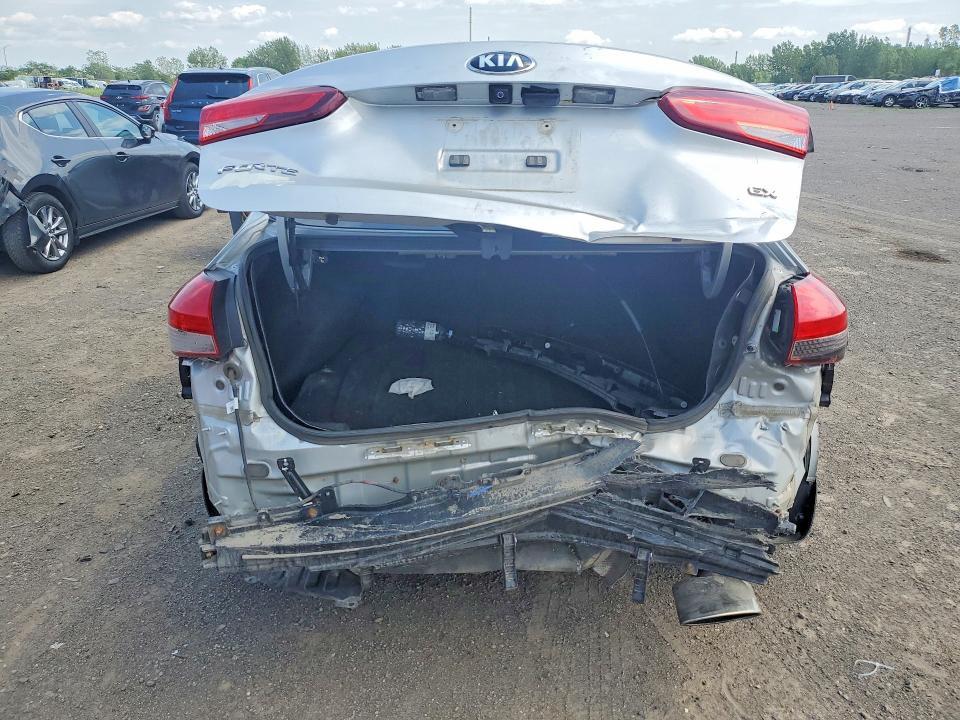 3KPFL4A81HE087147 2017 KIA FORTE photo no. 6