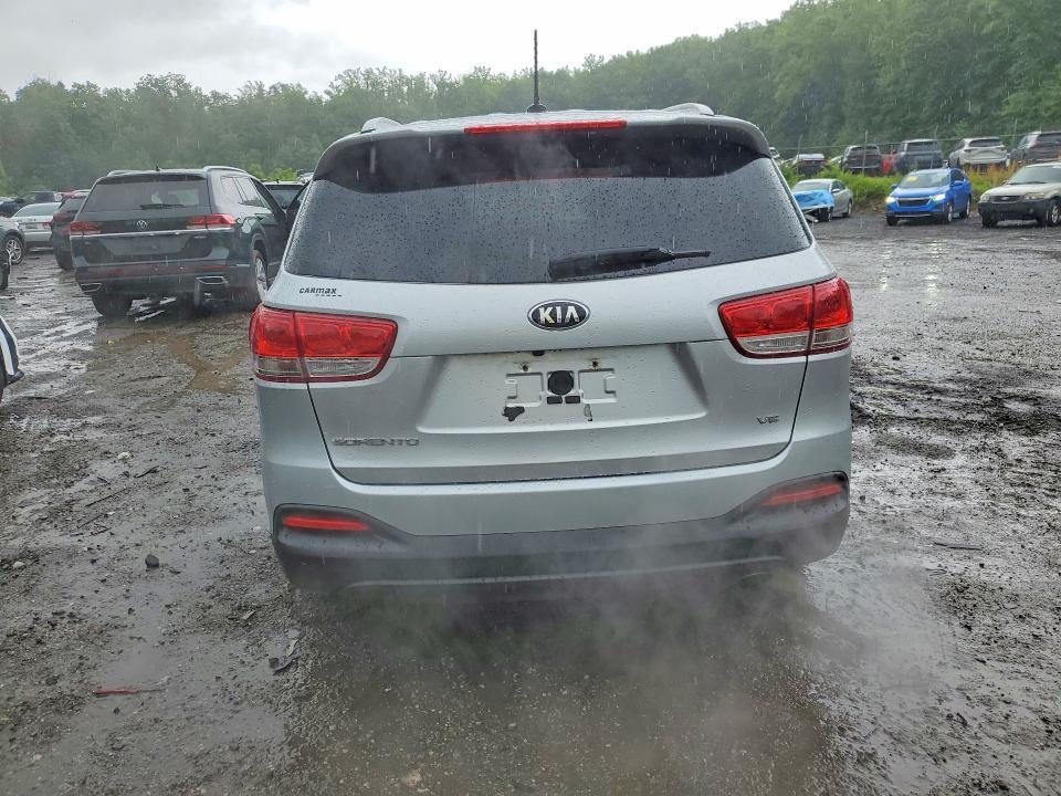 2017 KIA SORENTO LX V6 — Фото 6 из 13