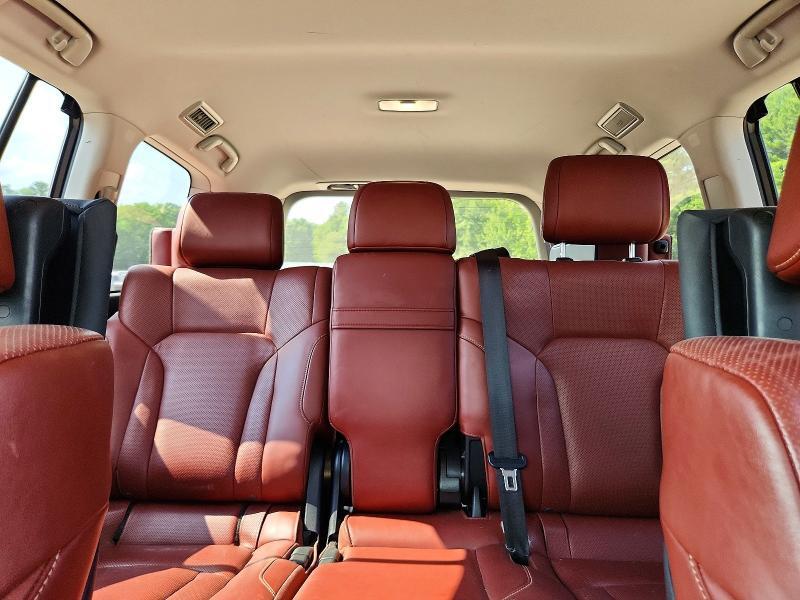 2017 LEXUS LX 570 — Фото 10 из 14