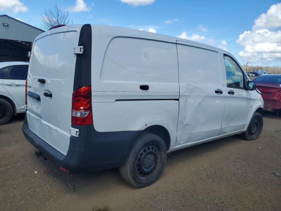 2017 MERCEDES-BENZ METRIS DELIVERY VAN — Фото 3 из 14