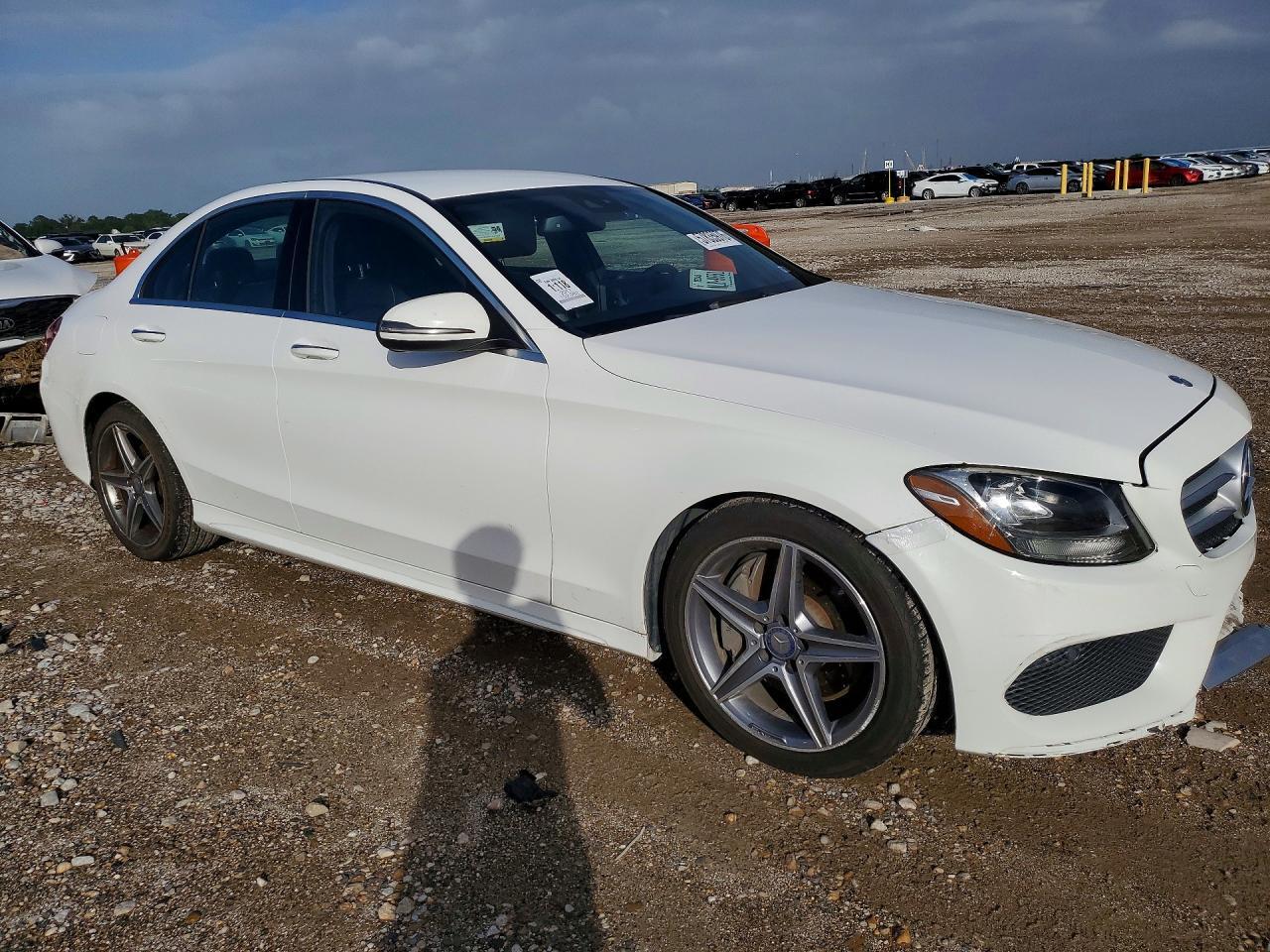 2017 MERCEDES-BENZ C 300 — Фото 4 из 12