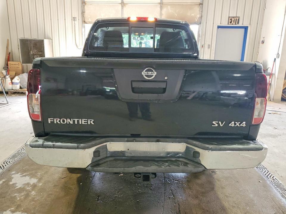2017 NISSAN FRONTIER SV — Фото 6 из 12