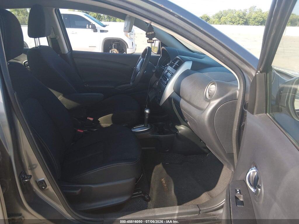 3N1CN7AP3HL833005 2017 NISSAN VERSA photo no. 5
