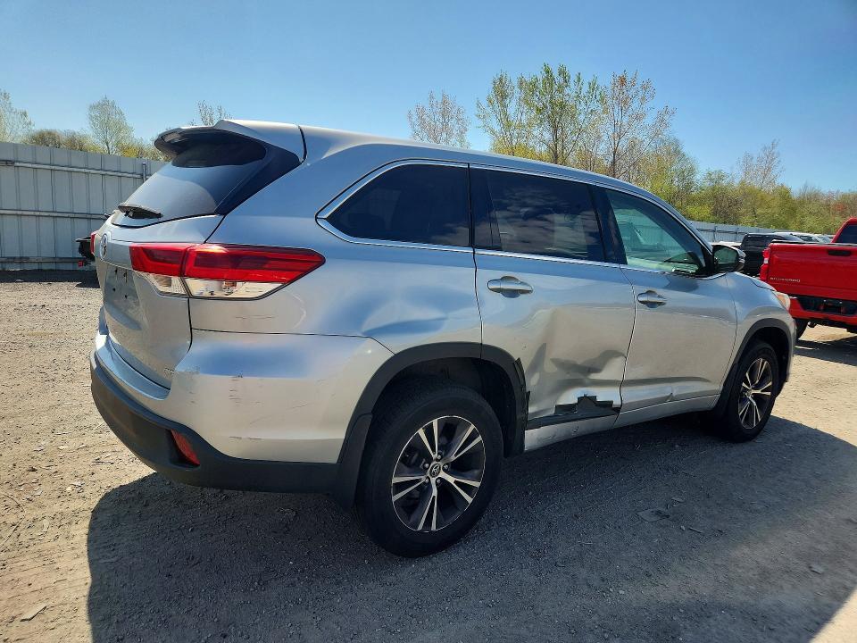 2017 TOYOTA HIGHLANDER LE — Фото 3 из 13