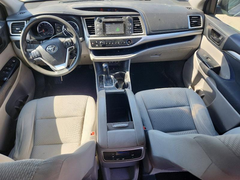 2017 TOYOTA HIGHLANDER LE — Фото 8 из 13