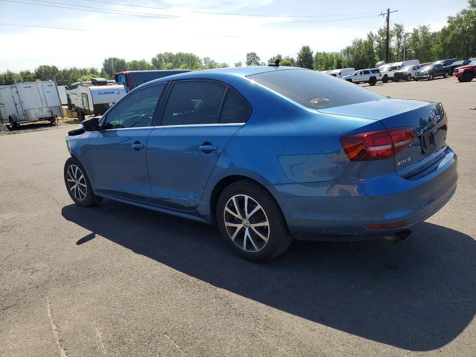 3VWDB7AJ6HM289581 2017 VOLKSWAGEN JETTA photo no. 2