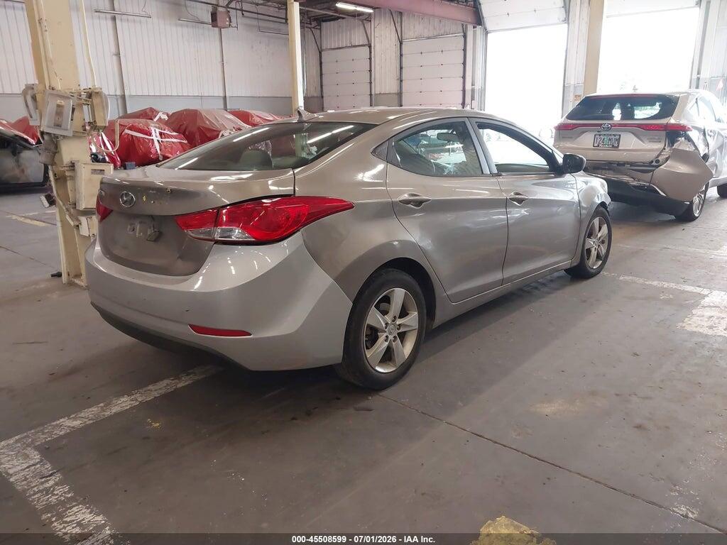 5NPDH4AE5DH309564 2013 HYUNDAI ELANTRA photo no. 4