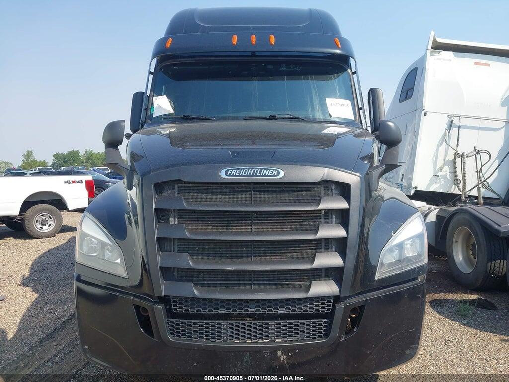 3AKJHHFG7RSUR4592 2024 FREIGHTLINER NEW CASCADIA 126 photo no. 12