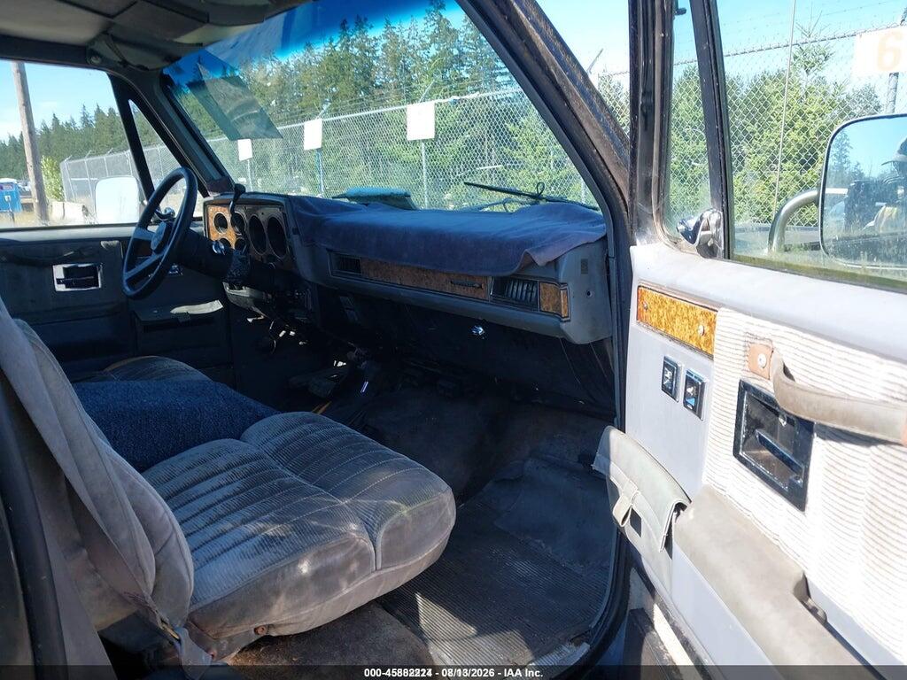 1GNGV26K2KF136514 1989 CHEVROLET SUBURBAN photo no. 5