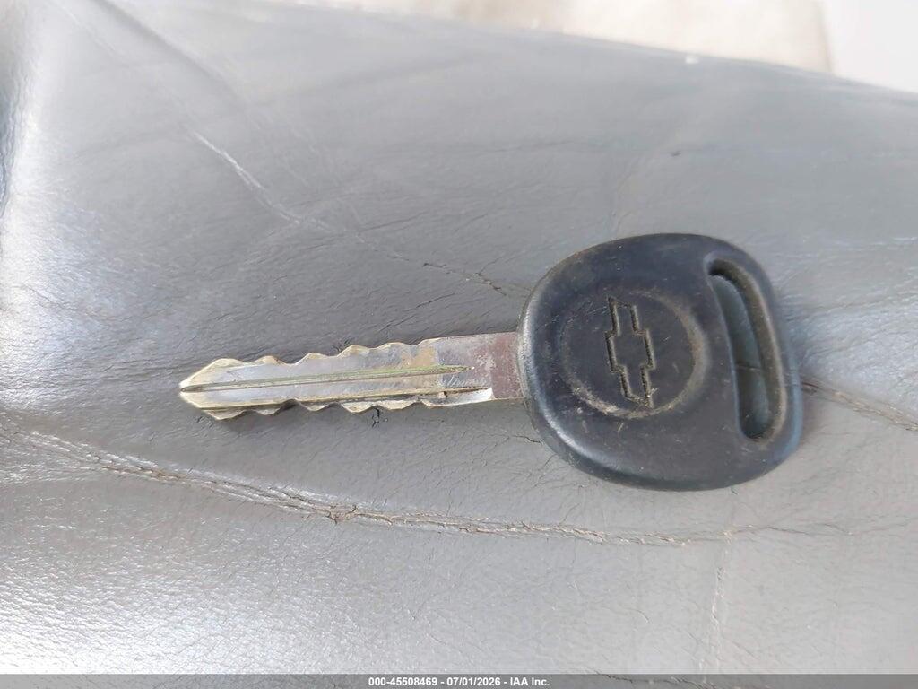 1GTHK23122F238185 2002 GMC SIERRA 2500HD photo no. 11