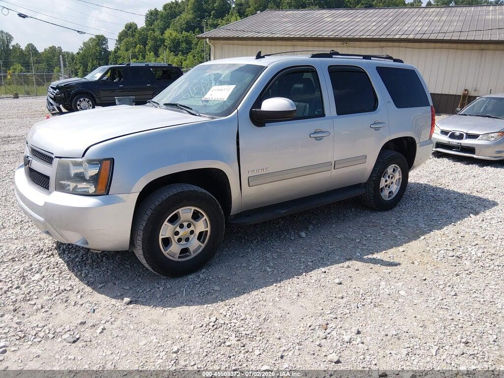 1GNSKBE05DR149813 2013 CHEVROLET TAHOE photo no. 2