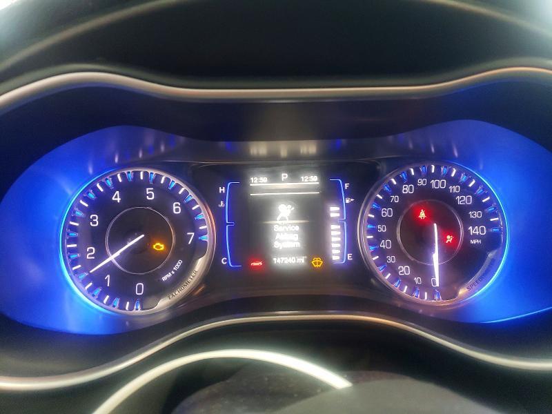 1C3CCCAB4GN110797 2016 CHRYSLER 200 photo no. 9
