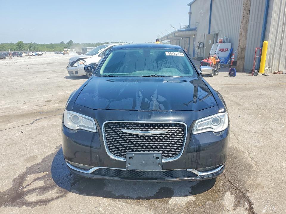 2016 CHRYSLER 300C — Фото 5 из 12