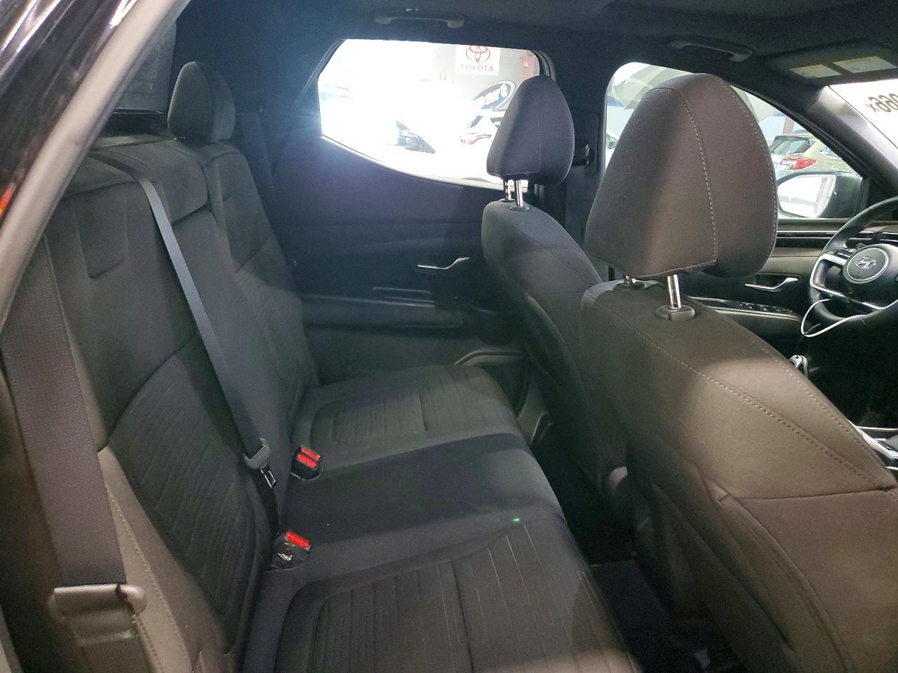 2022 HYUNDAI SANTA CRUZ SEL PREMIUM — Фото 10 из 12