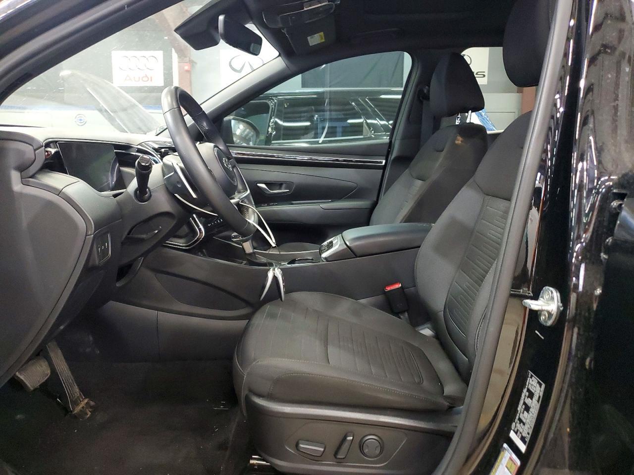 2022 HYUNDAI SANTA CRUZ SEL PREMIUM — Фото 7 из 12