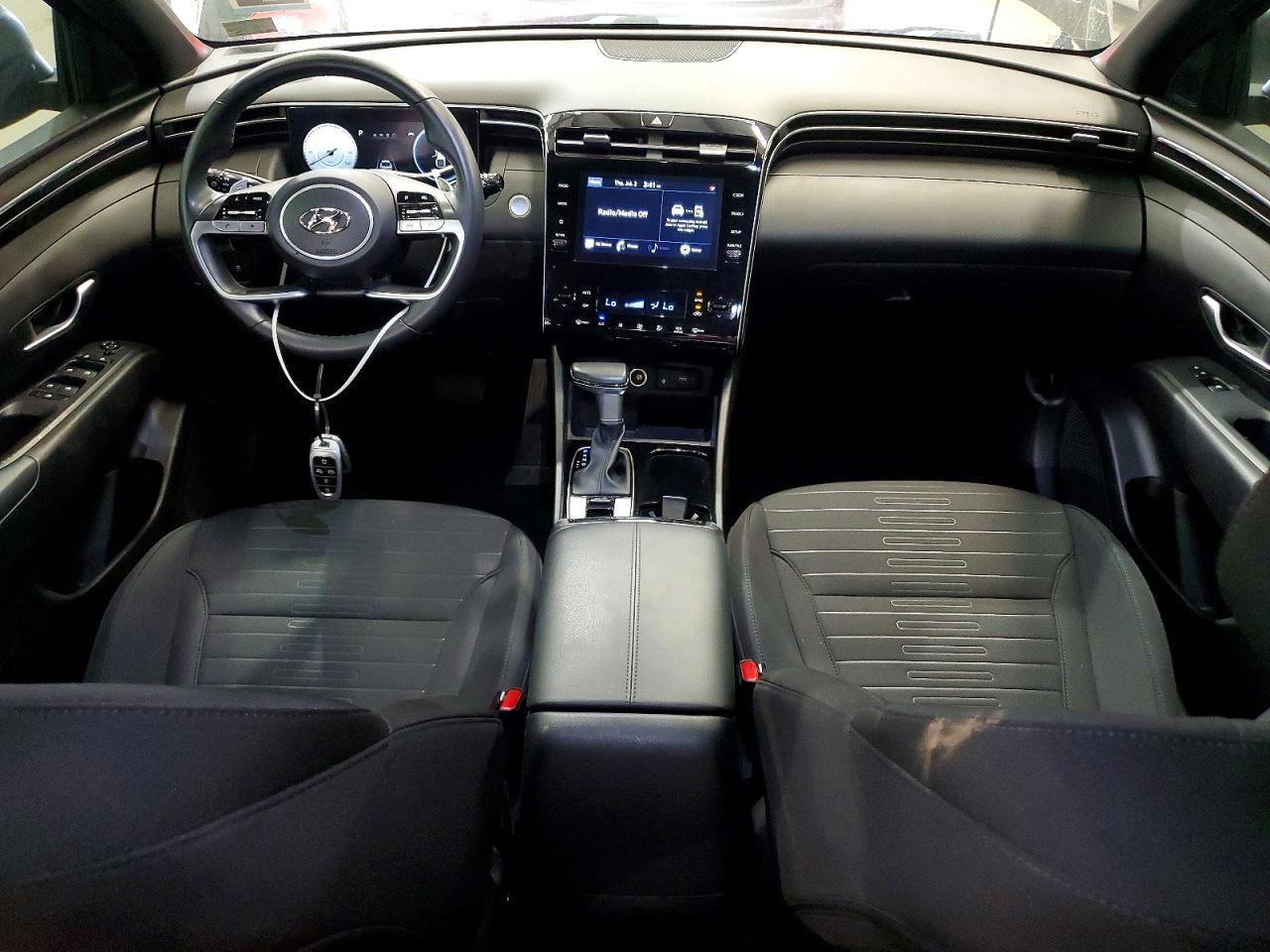 2022 HYUNDAI SANTA CRUZ SEL PREMIUM — Фото 8 из 12
