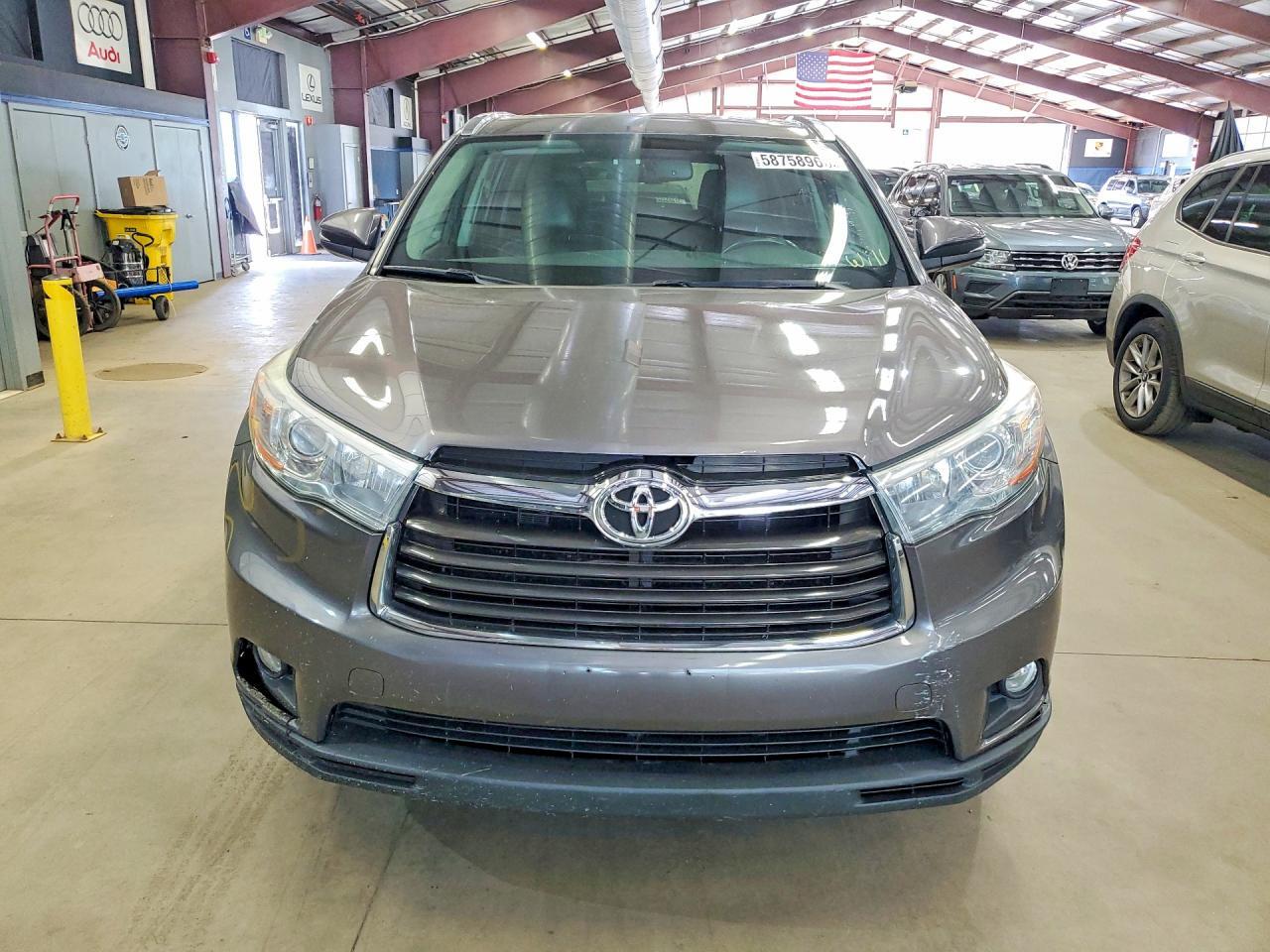 2016 TOYOTA HIGHLANDER XLE — Фото 5 из 13