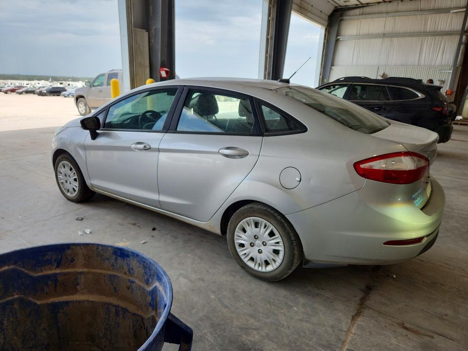 2016 FORD FIESTA S — Фото 2 из 12