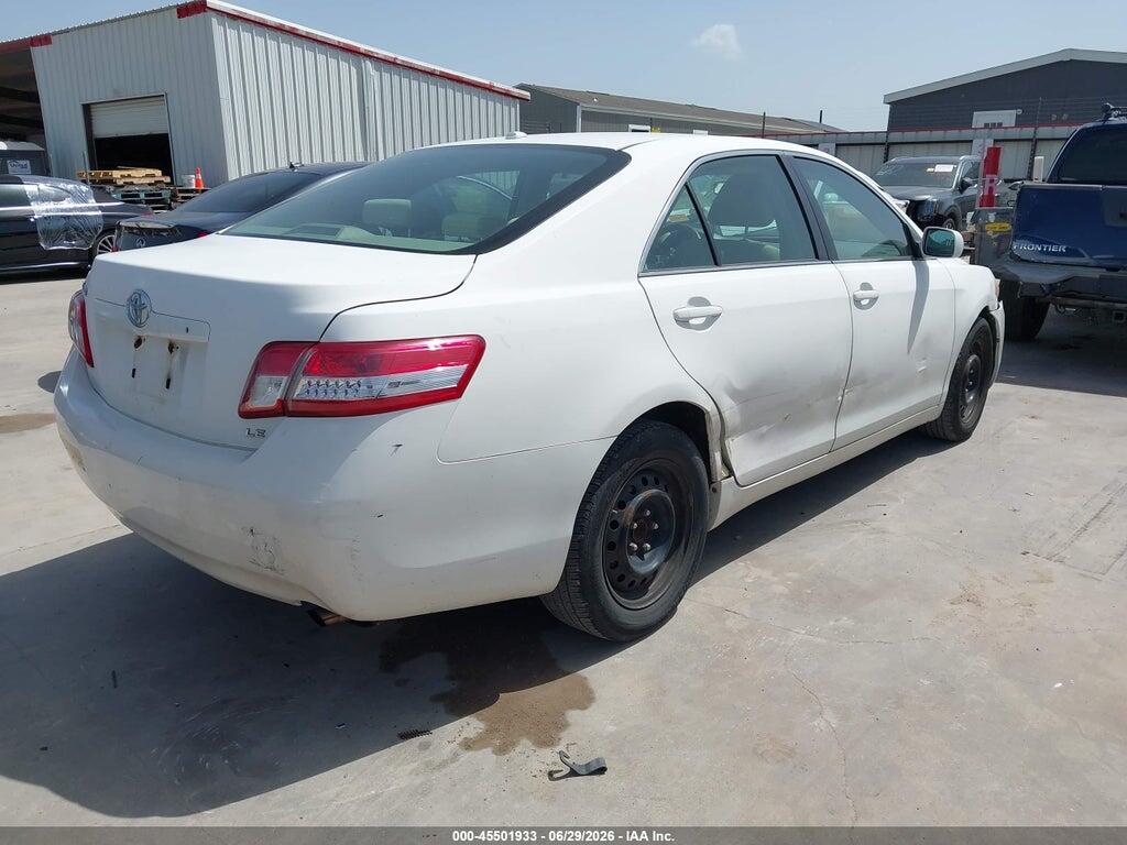 4T1BF3EKXBU770958 2011 TOYOTA CAMRY photo no. 4