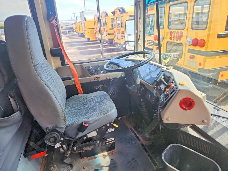 2016 IC CORPORATION RE SERIES SCHOOL - SCHOOL BUS — Фото 5 из 10