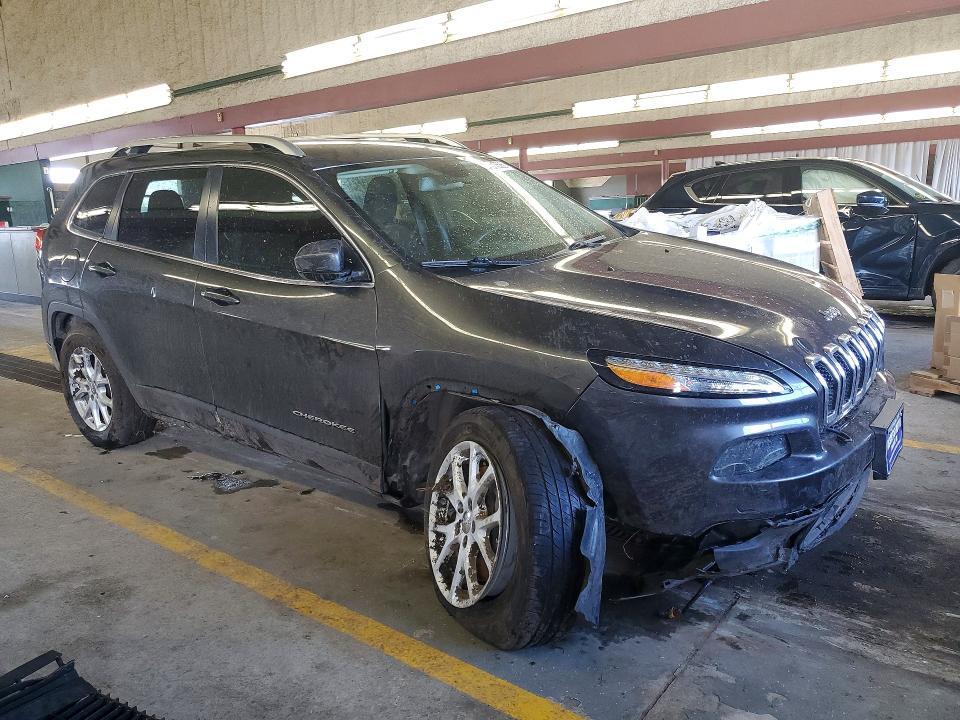 1C4PJMCS1GW166521 2016 JEEP CHEROKEE photo no. 4