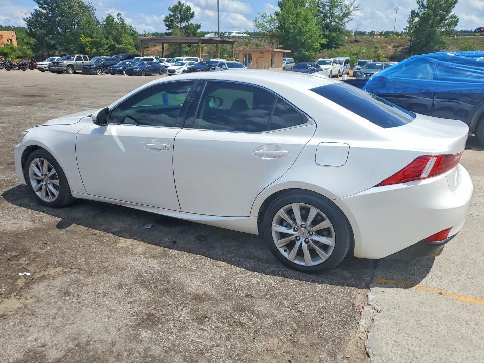 JTHBA1D23G5008323 2016 LEXUS IS photo no. 2