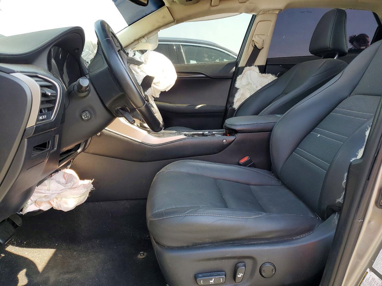 2016 LEXUS NX 200T BASE — Фото 7 из 13
