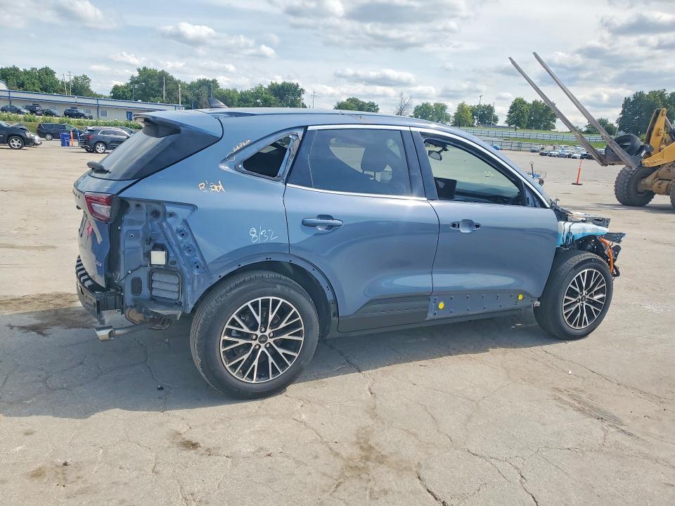2025 FORD ESCAPE — Фото 3 из 13